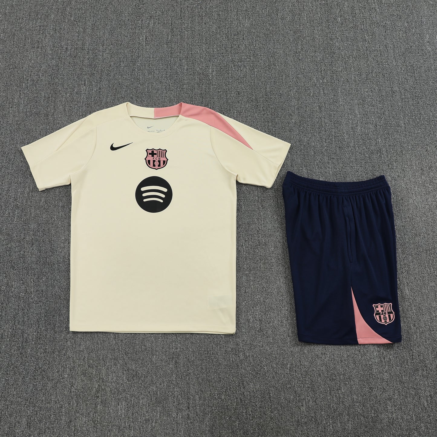 FC BARCELONA 2024/25 KIT