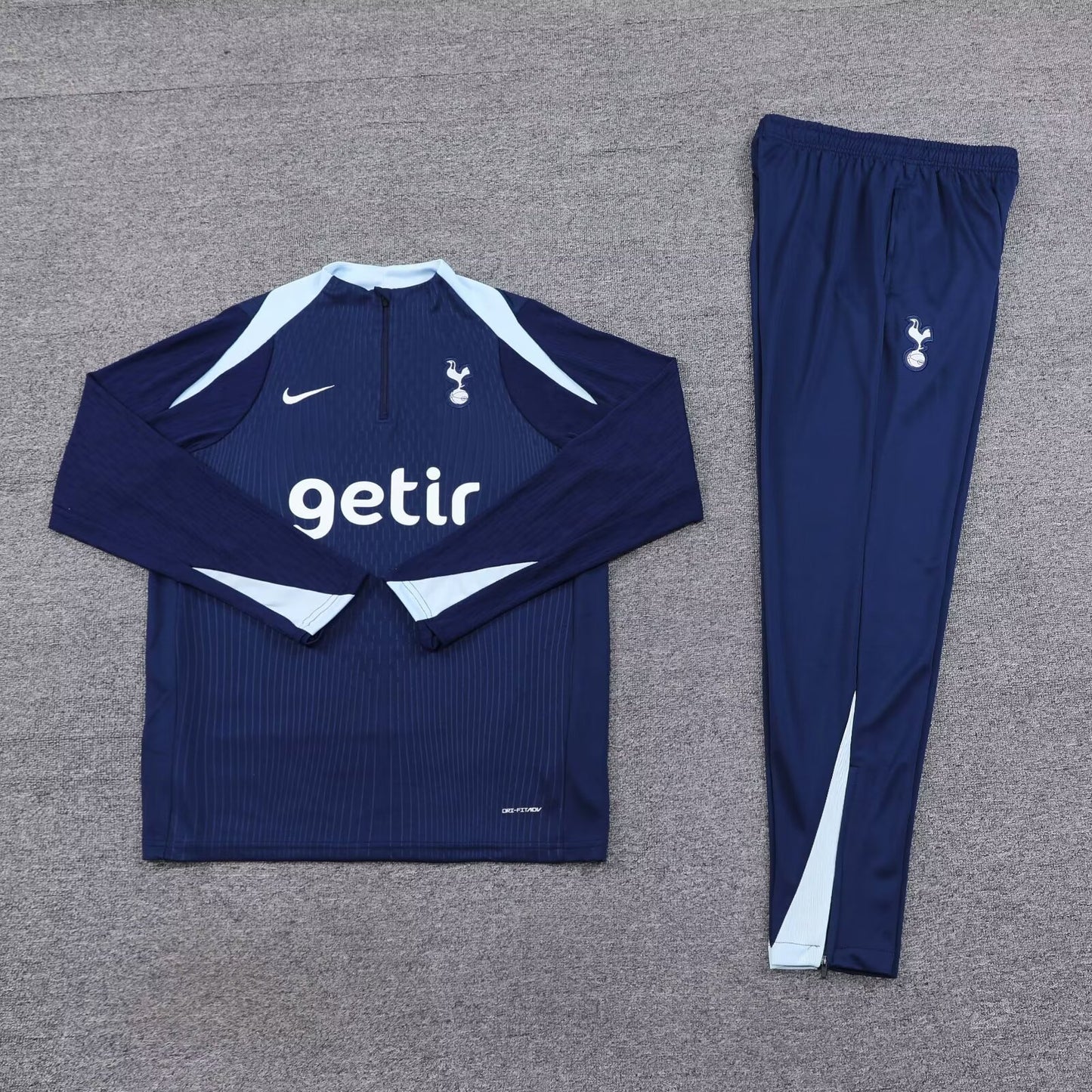 Survêtement TOTTENHAM DOMICILE 2024/25 - ALLMAILLOT.com