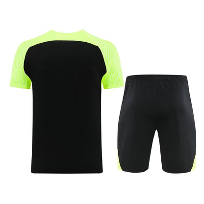 ENSEMBLE NIKE 2024/25