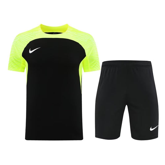 ENSEMBLE NIKE 2024/25