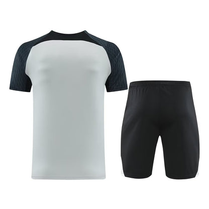 ENSEMBLE NIKE 2024/25
