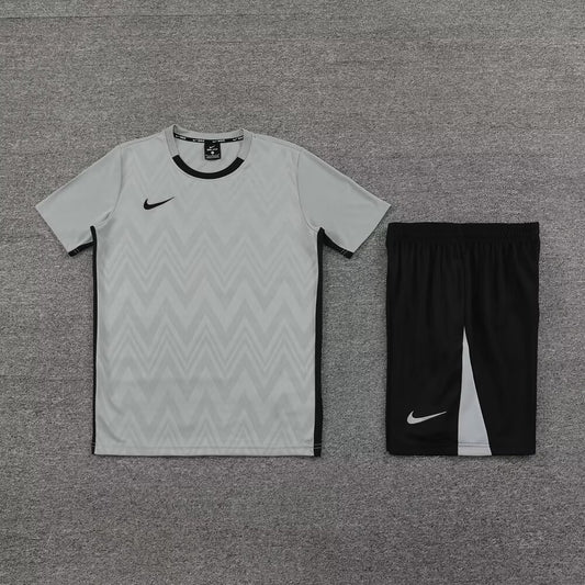 ENSEMBLE NIKE 2024/25