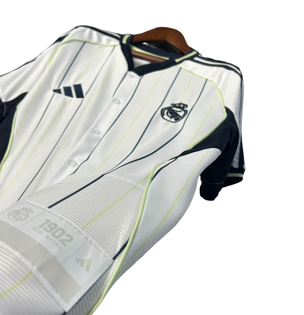 MAILLOT REAL MADRID EDITION SPECIAL 2025/26
