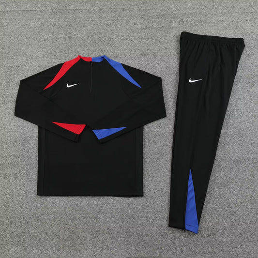 Ensemble Survêtement Nike 2024/25