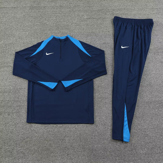 Ensemble Survêtement Nike 2024/25