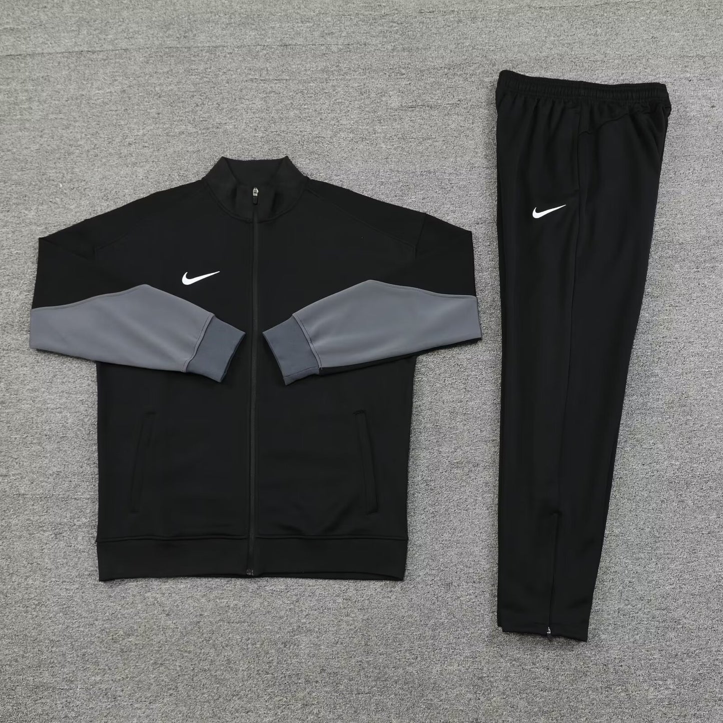 Ensemble Survêtement Nike 2024/25