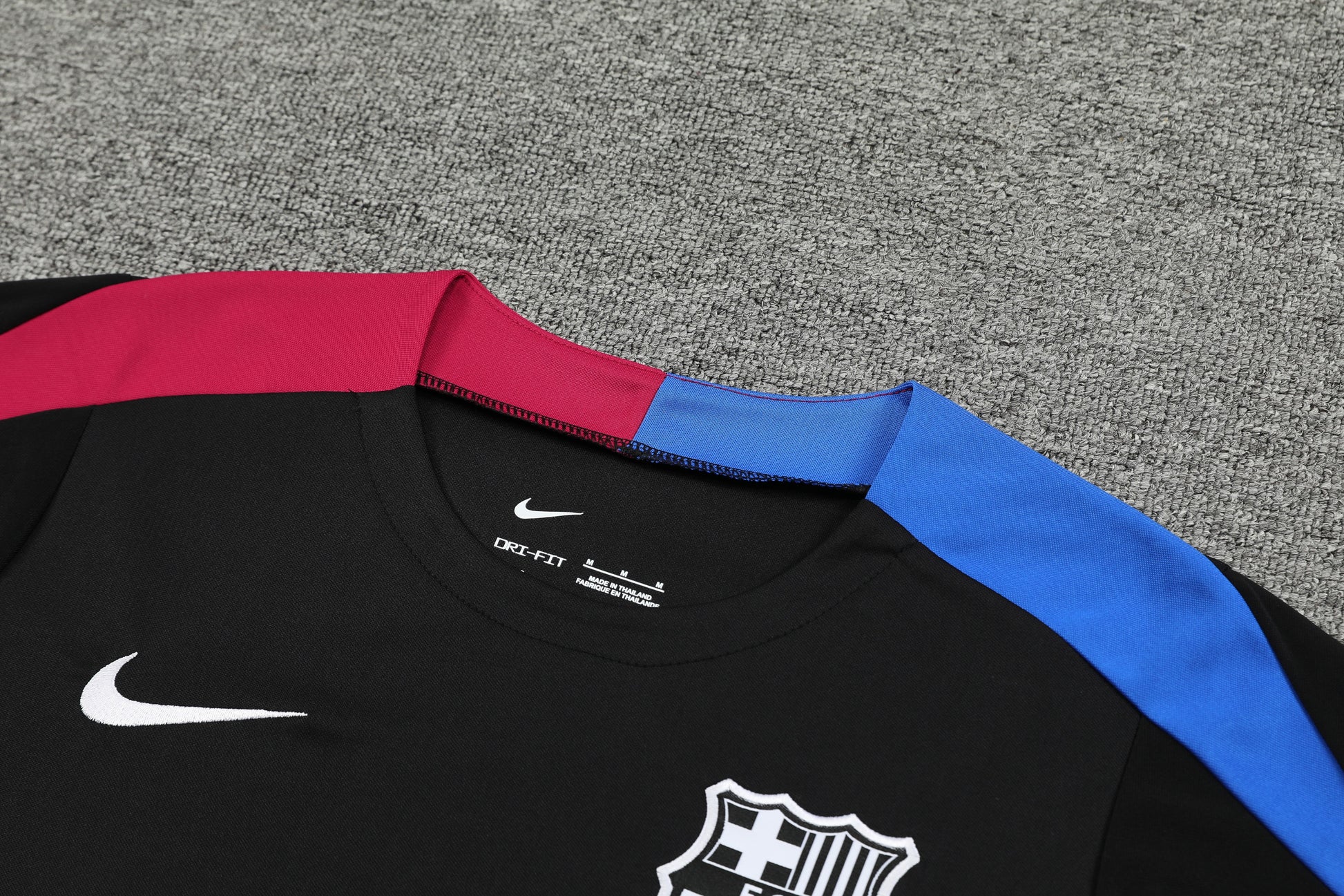 ENSEMBLE FC BARCELONE 2024/25 - ALLMAILLOT.com  