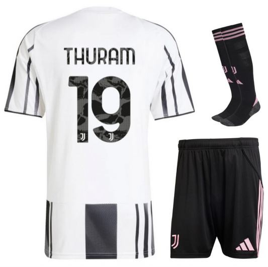 MAILLOT KIT ENFANT JUVENTUS DOMICILE 2025/26 THURAM