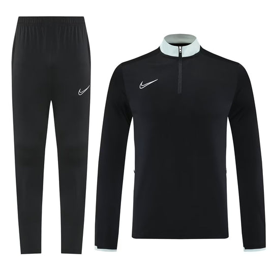 Ensemble Survêtement Nike 2026