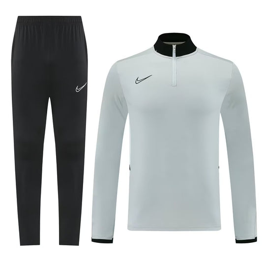 Ensemble Survêtement Nike 2026