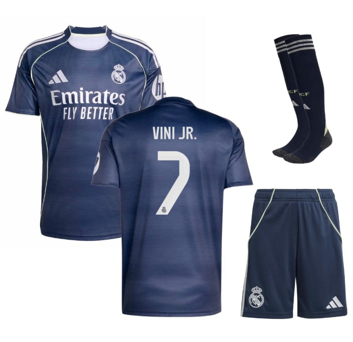 MAILLOT KIT ENFANT REAL MADRID EXTERIEUR 2025/26 VINI JR