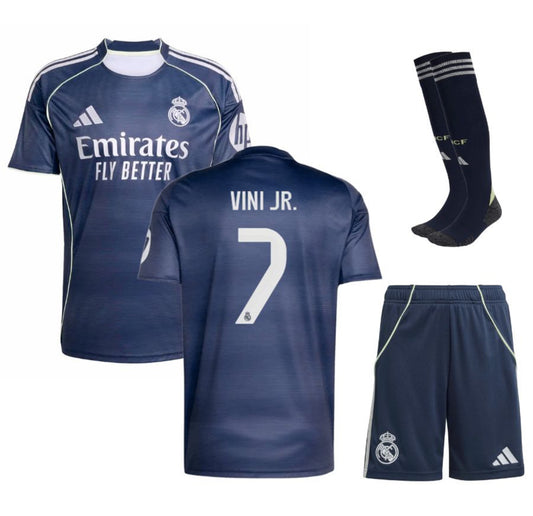 MAILLOT KIT ENFANT REAL MADRID EXTERIEUR 2025/26 VINI JR