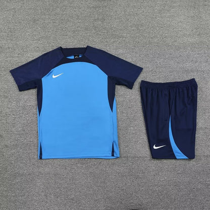 ENSEMBLE NIKE 2024/25