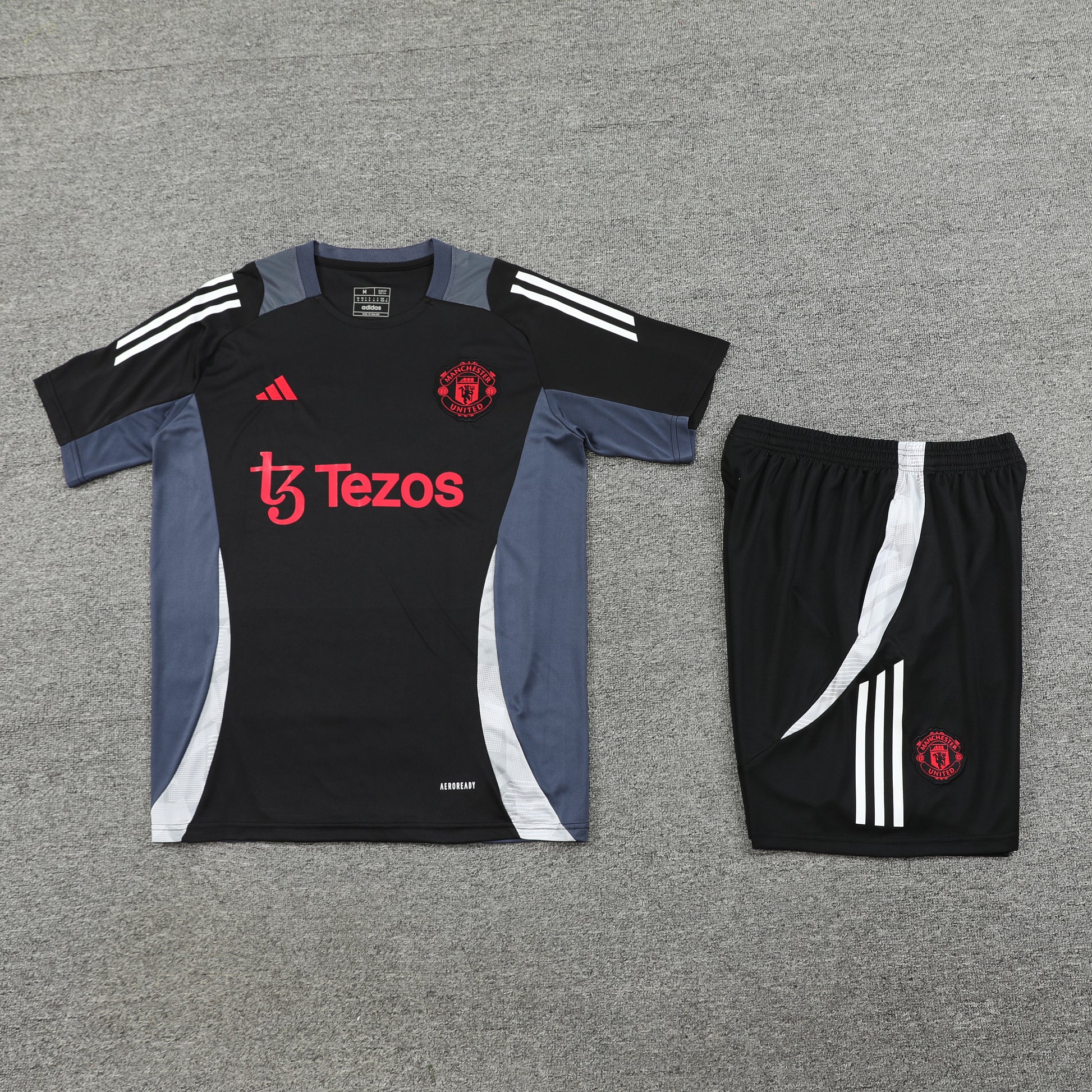 ENSEMBLE MANCHESTER UNITED 2024/25 - ALLMAILLOT.com  