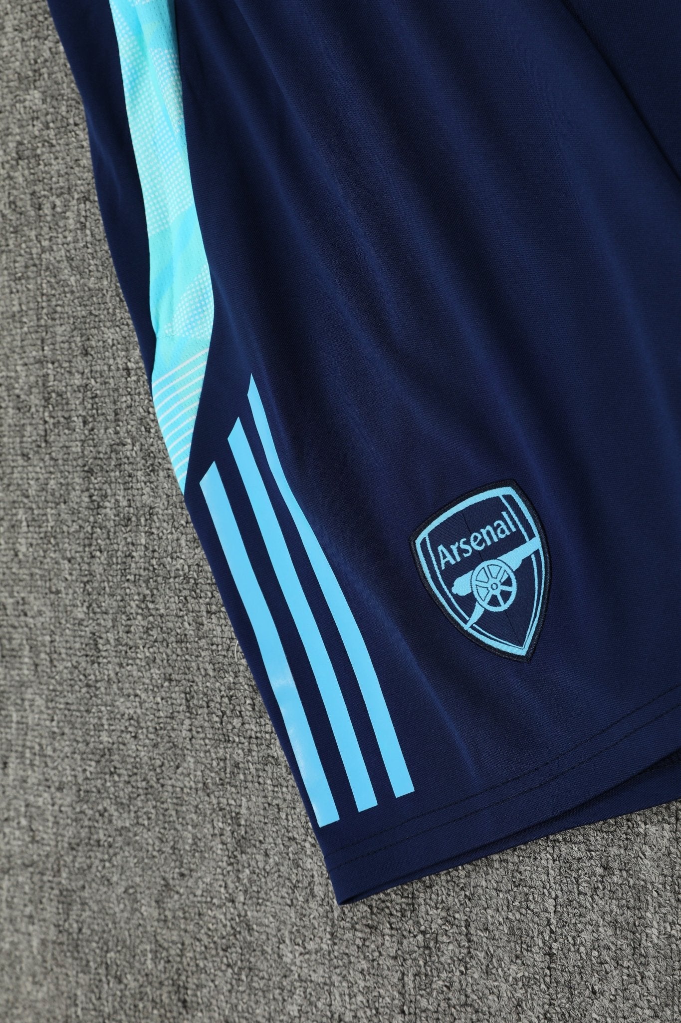 ENSEMBLE ARSENAL DOMICILE 2024/25 - ALLMAILLOT.com  