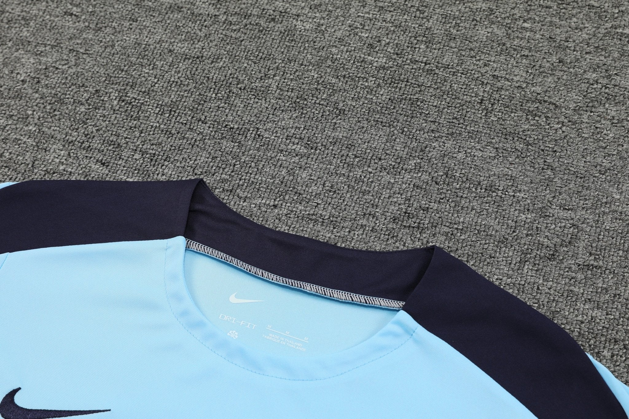 ENSEMBLE EQUIPE DE FRANCE 2024/26 - ALLMAILLOT.com