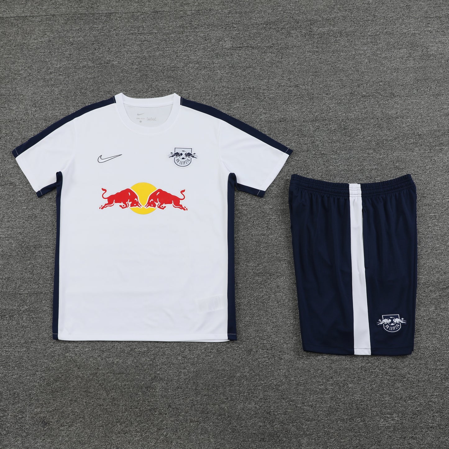 ENSEMBLE RB LEIPZIG 2024/25 - ALLMAILLOT.com  