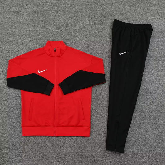 Ensemble Survêtement Nike 2024/25